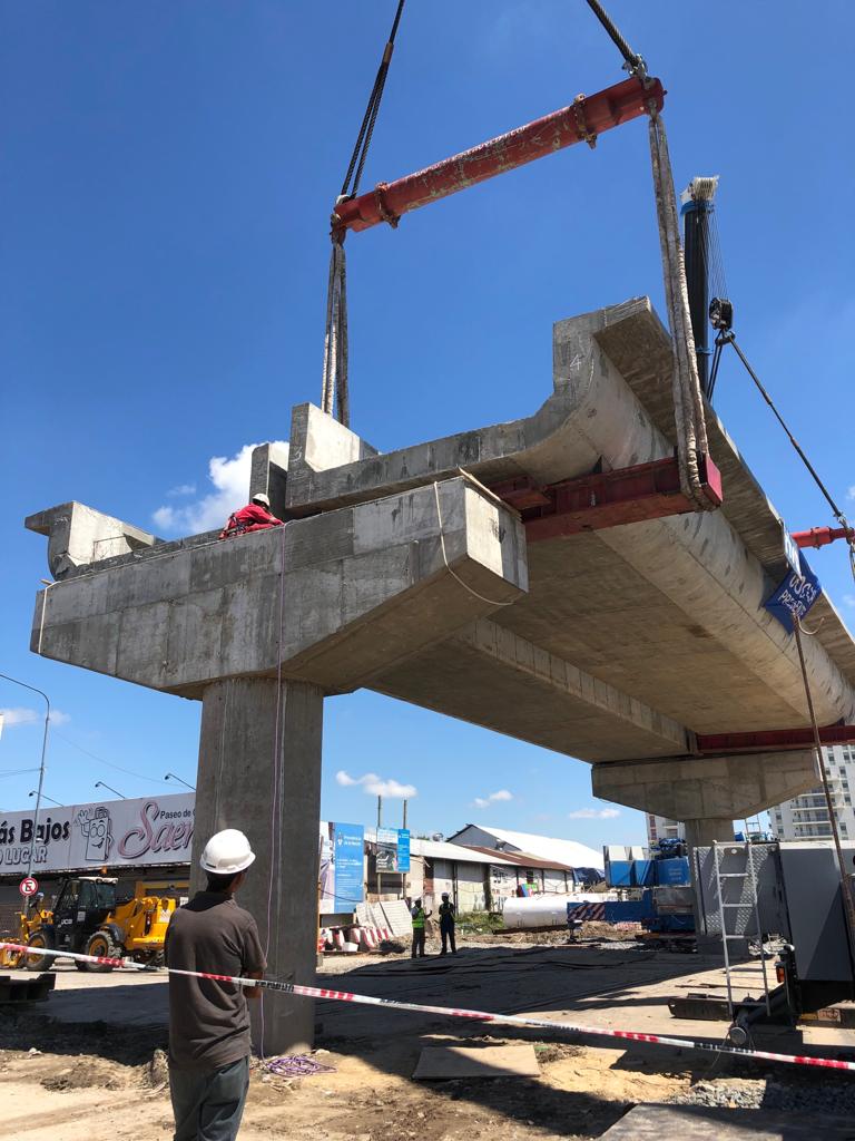 infra-centro-trasbordo-estacion-saenz-viga-montaje