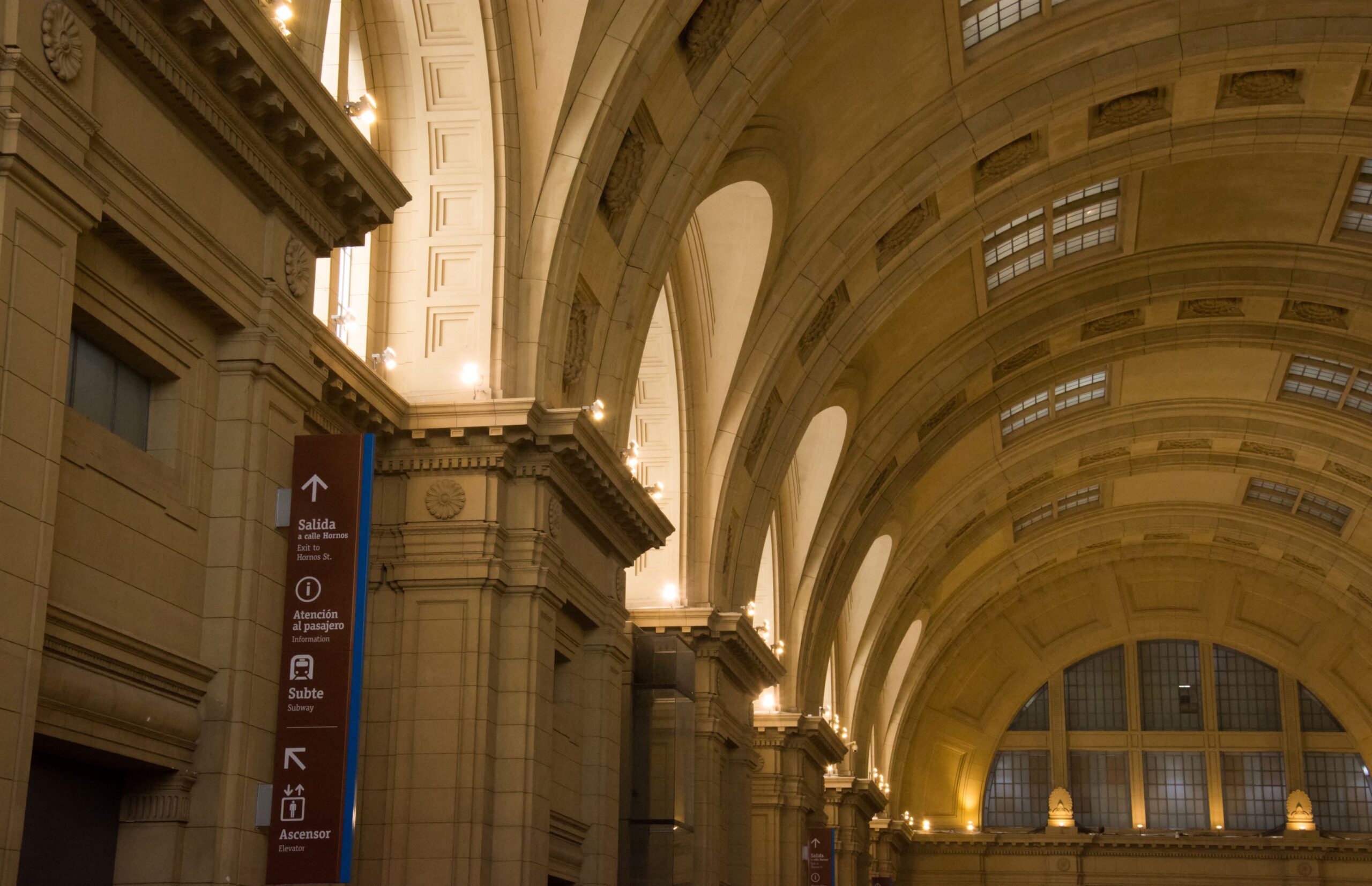 infra-estacion-constitucion-interior-01c