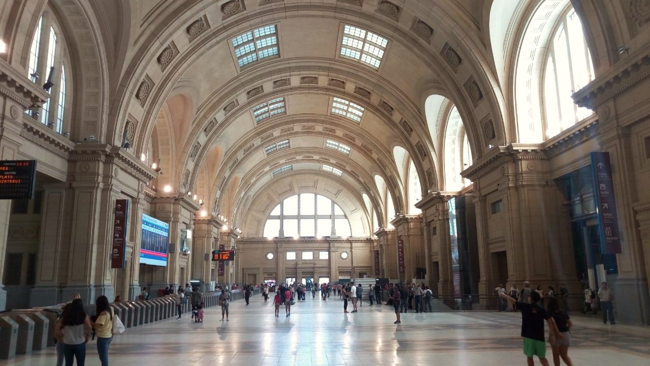 infra-estacion-constitucion-interior
