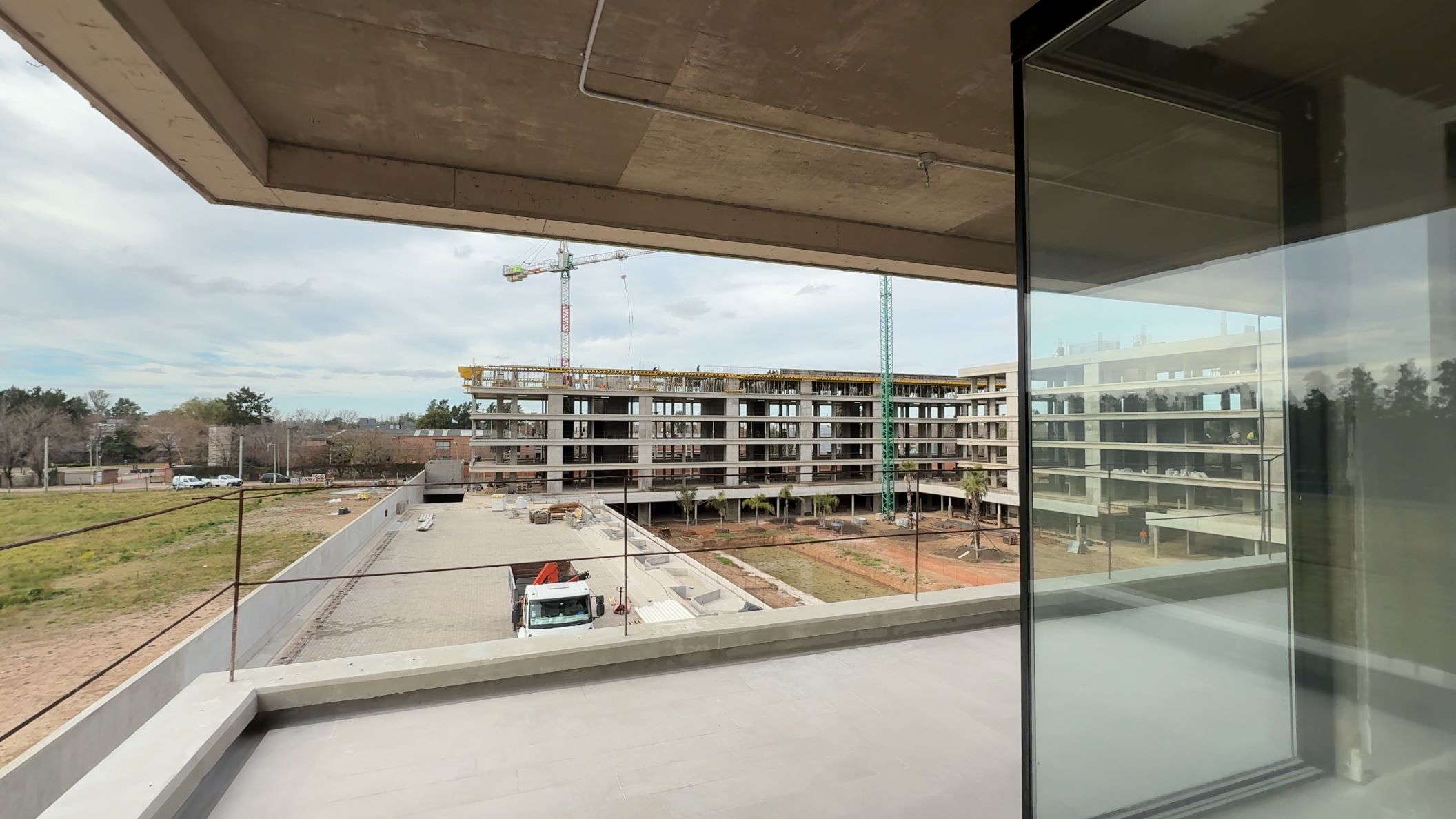 residenciales-sls-pilar-obra-balcon