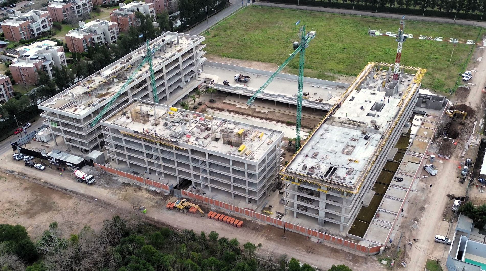 residenciales-sls-pilar-obra-conjunto-edificios